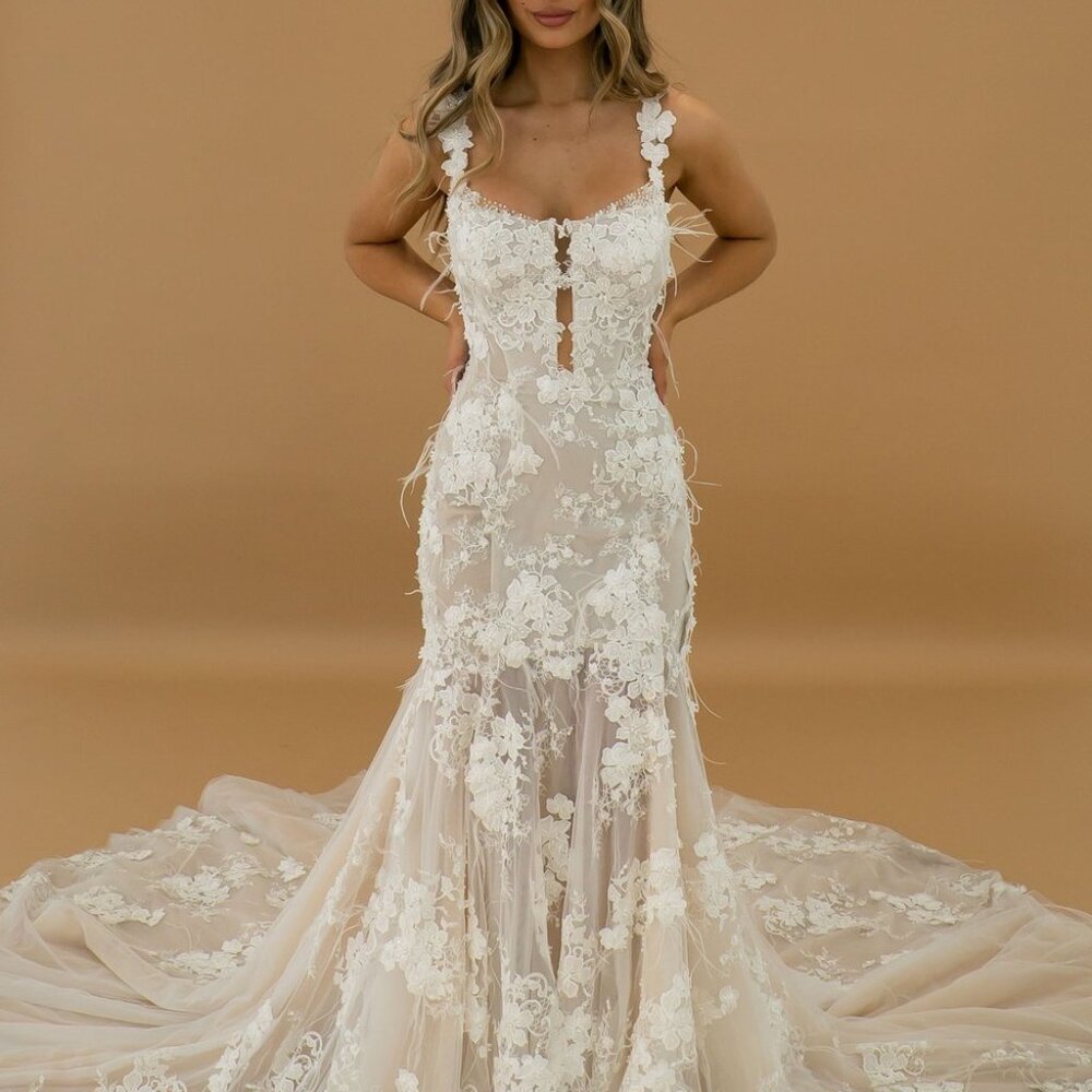 ZAVANA COUTURE. SOLD❤️